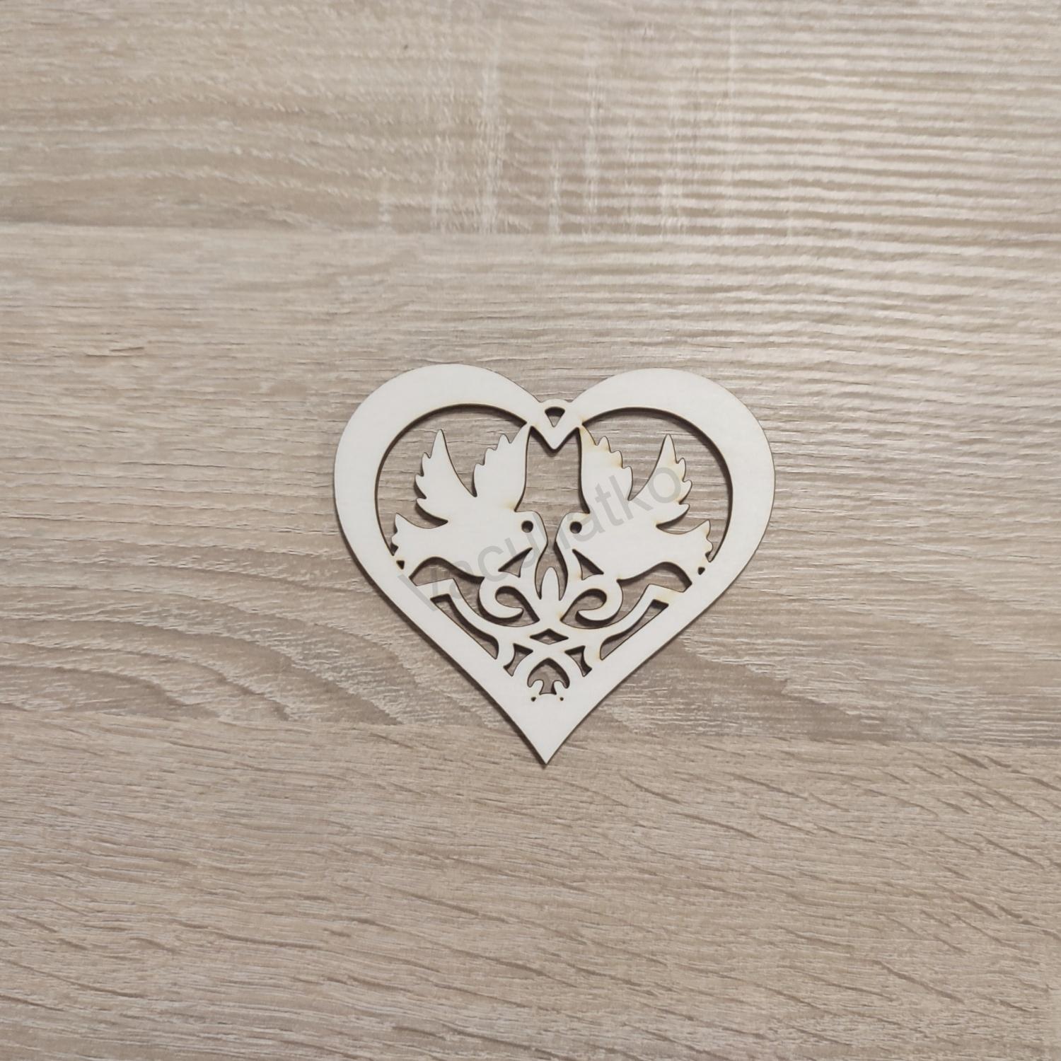 Drevený výrez srdce 8x7cm - ornament, vtáčiky