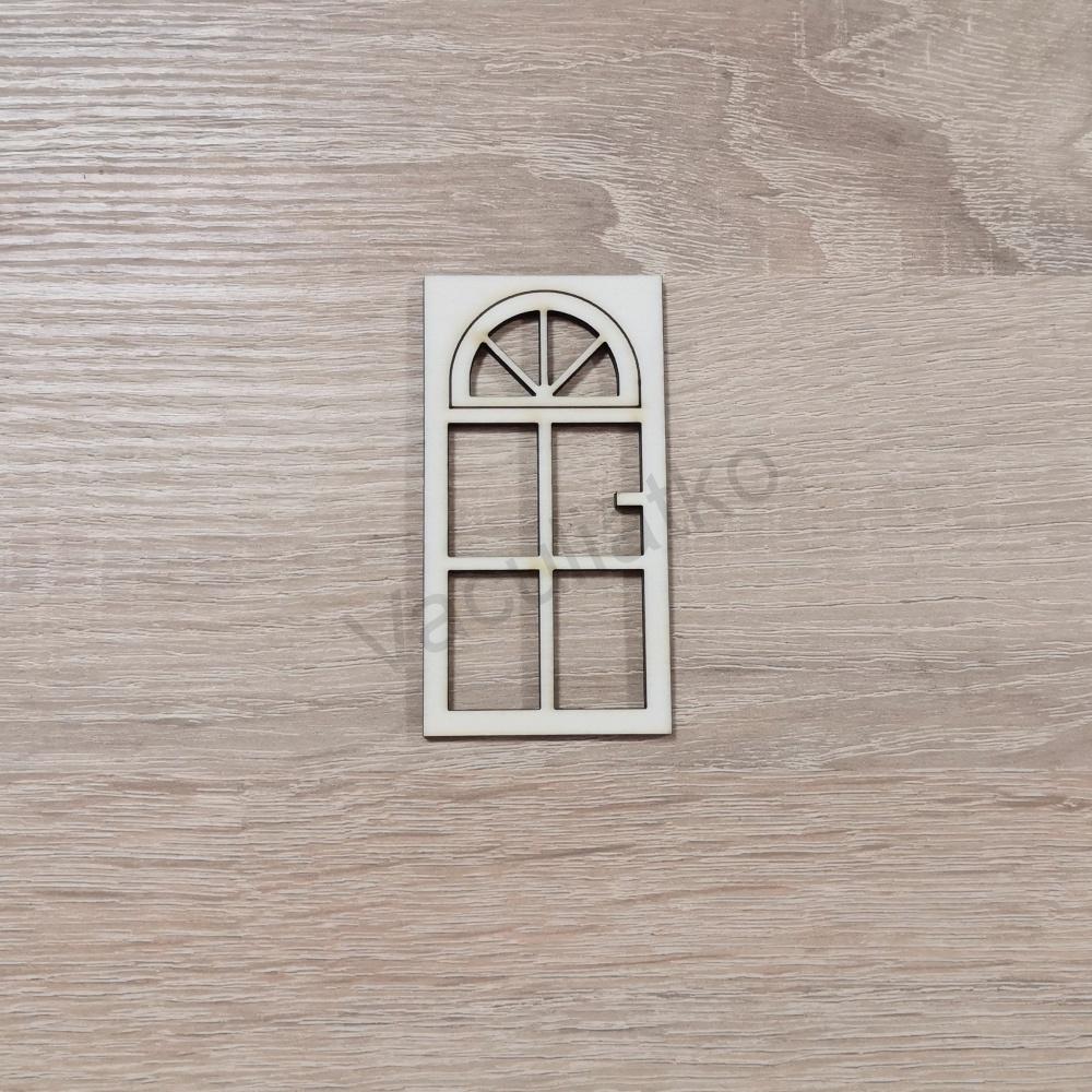 Drevený výsek - dvere 4,5x8,5cm č-5