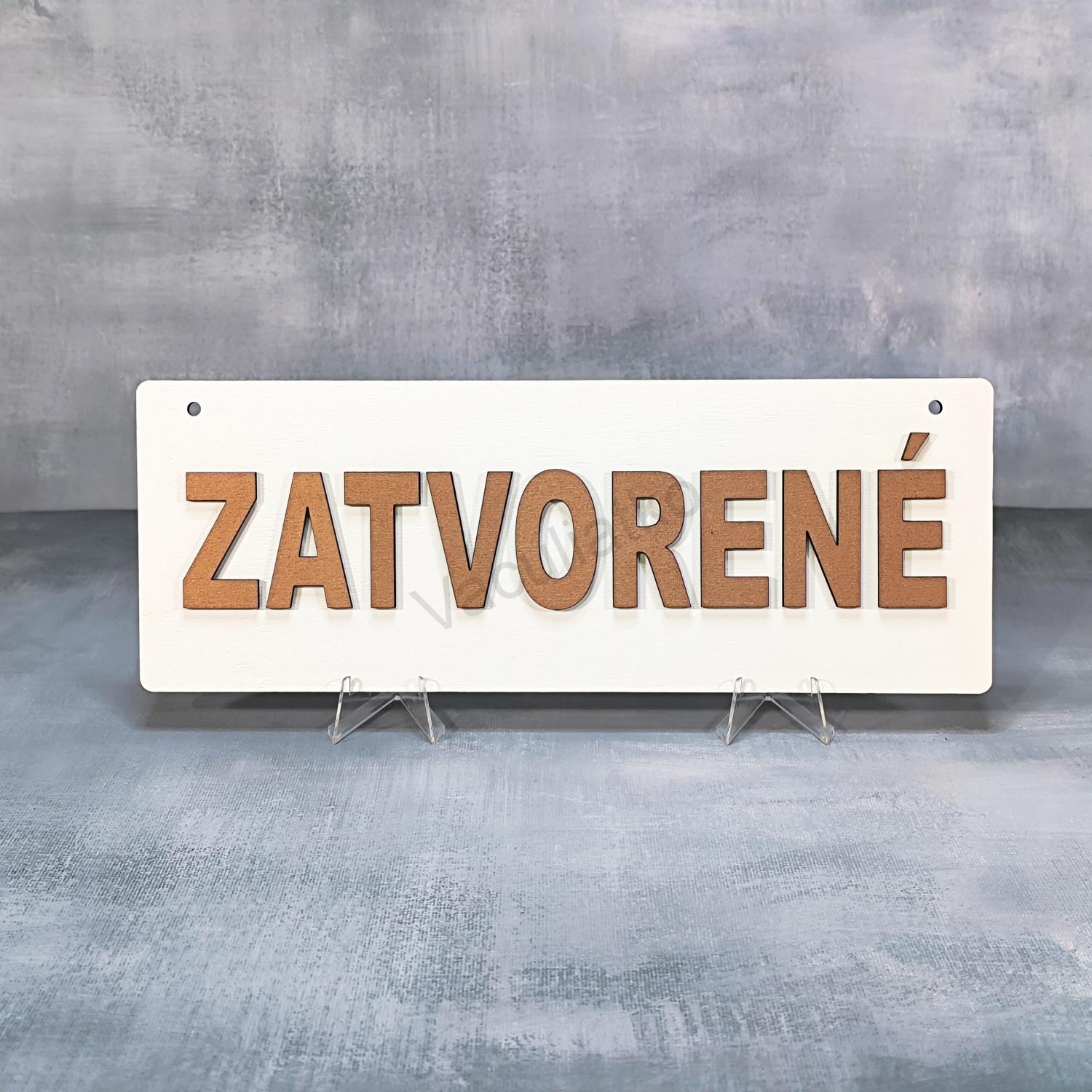 Drevená tabuľka biela 1ks - Otvorené / Zatvorené 30x11cm 2x dierka, hr. 5mm + 2x nápis hr. 3mm, tlač., medený