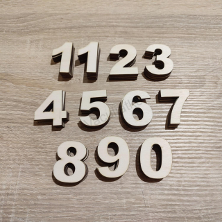Drevené čísla o výške 4cm - balenie 46 číslic