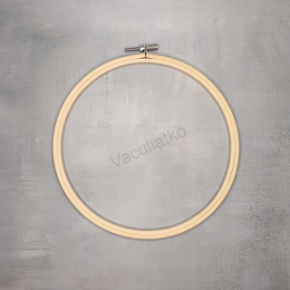 Drevený kruh na vyšívanie - 18cm