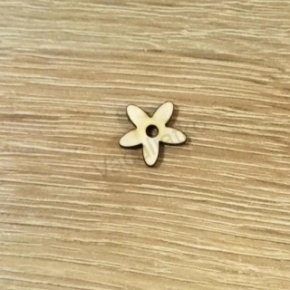 Drevený výsek - kvet 1,5x1,5cm